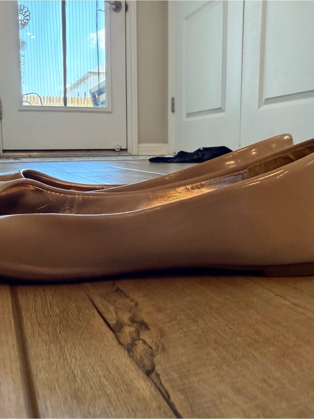 Steve Madden Women's Blush Patent Pointed-Toe Flats - Picture 3 of 4